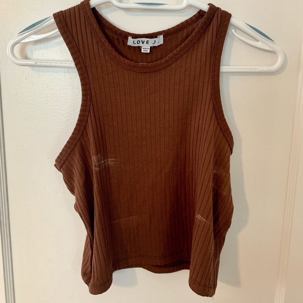 Brown tanktop